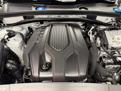 2026 Porsche Macan T