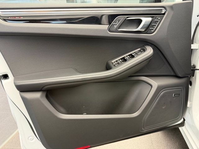 2026 Porsche Macan T