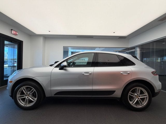 2017 Porsche Macan Base