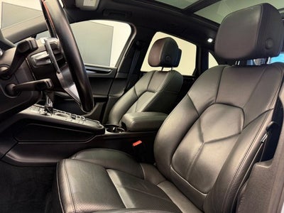 2017 Porsche Macan Base