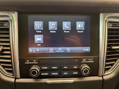 2017 Porsche Macan Base