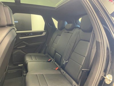 2025 Porsche Cayenne Base