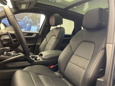 2025 Porsche Cayenne Base