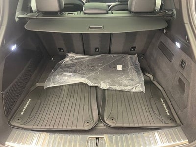 2025 Porsche Cayenne Base