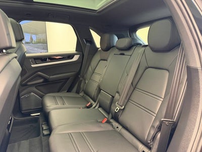 2026 Porsche Cayenne Base