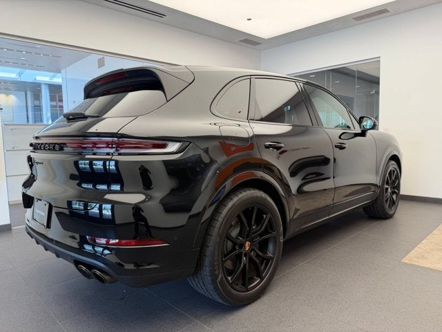 2026 Porsche Cayenne Base