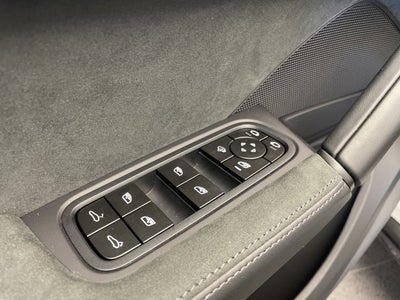 2026 Porsche Cayenne GTS