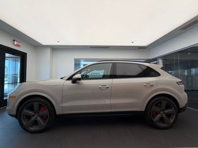 2024 Porsche Cayenne S