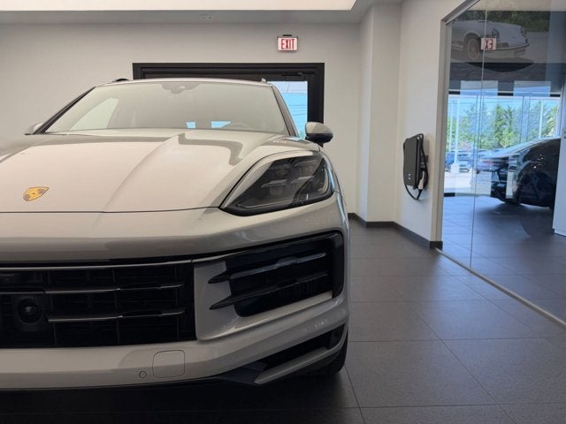 2024 Porsche Cayenne S
