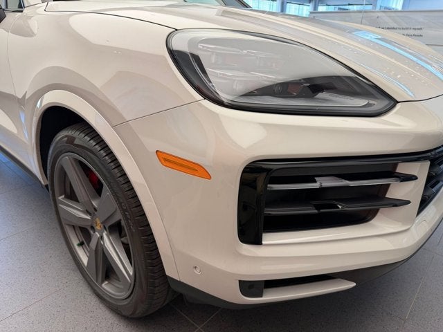 2024 Porsche Cayenne S