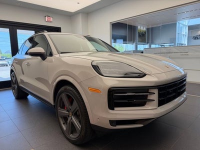 2024 Porsche Cayenne S