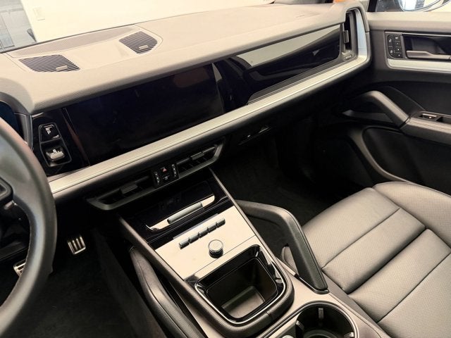 2025 Porsche Cayenne S