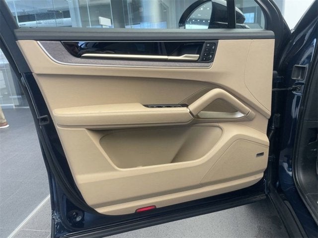 2025 Porsche Cayenne E-Hybrid