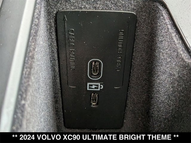 2024 Volvo XC90 Ultimate Bright Theme