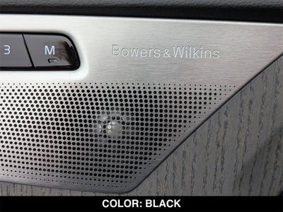 2024 Volvo XC90 Ultimate Bright Theme