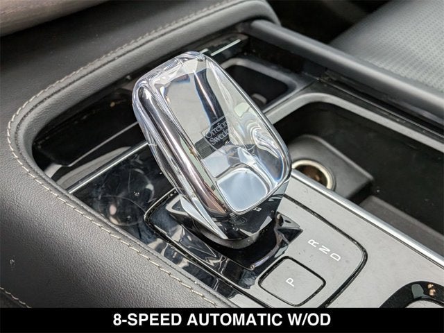 2024 Volvo XC90 Ultimate Bright Theme