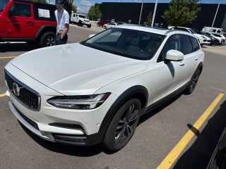 2018 Volvo V90 Cross Country T5