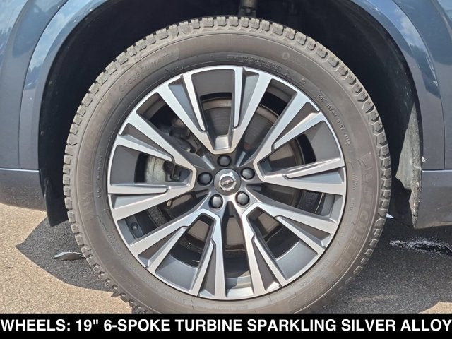 2021 Volvo XC90 Momentum