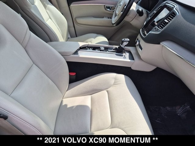 2021 Volvo XC90 Momentum