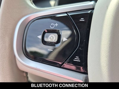2021 Volvo XC90 Momentum