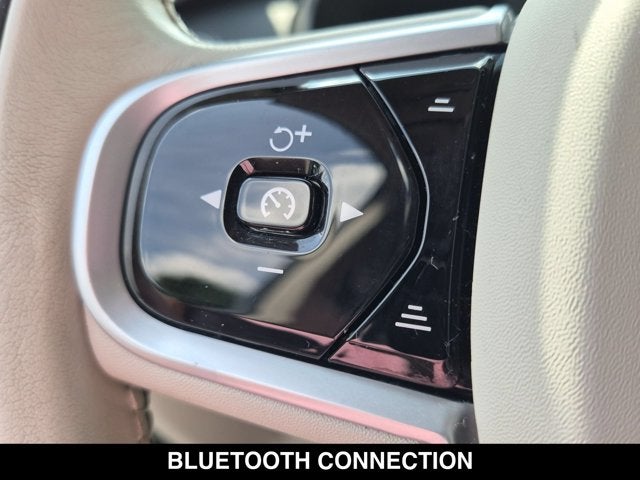 2021 Volvo XC90 Momentum