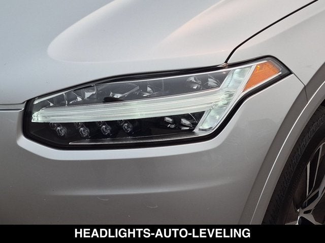 2020 Volvo XC90 Momentum