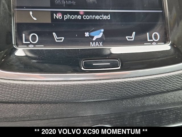 2020 Volvo XC90 Momentum