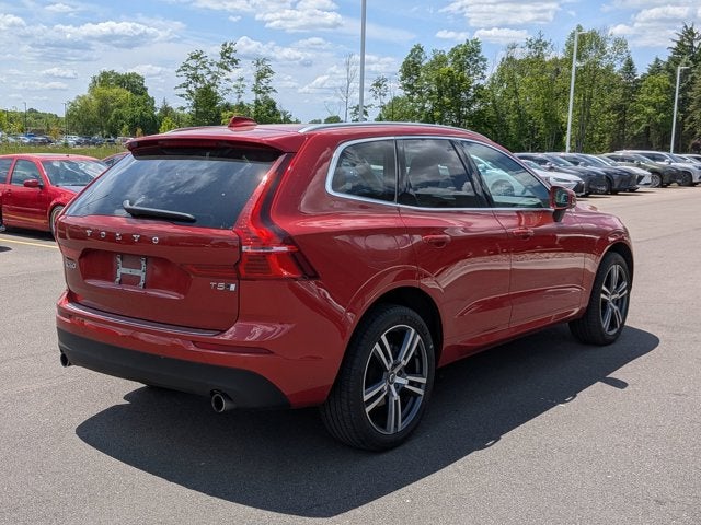 2021 Volvo XC60 Momentum