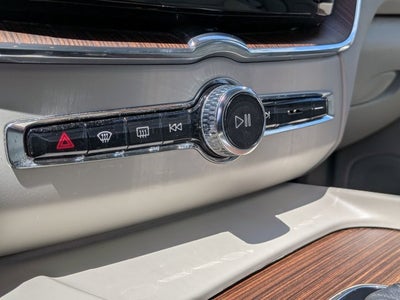2021 Volvo XC60 Momentum