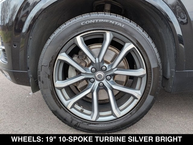 2016 Volvo XC90 T6 Momentum