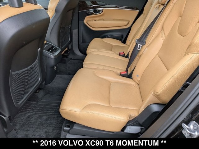 2016 Volvo XC90 T6 Momentum
