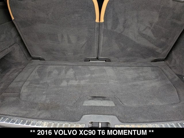 2016 Volvo XC90 T6 Momentum