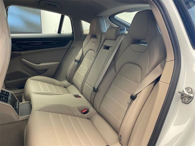 2026 Porsche Panamera 4