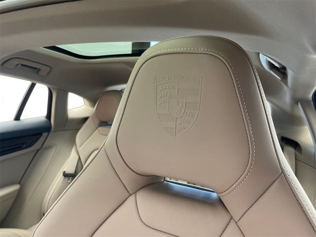 2026 Porsche Panamera 4