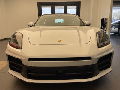 2026 Porsche Panamera 4