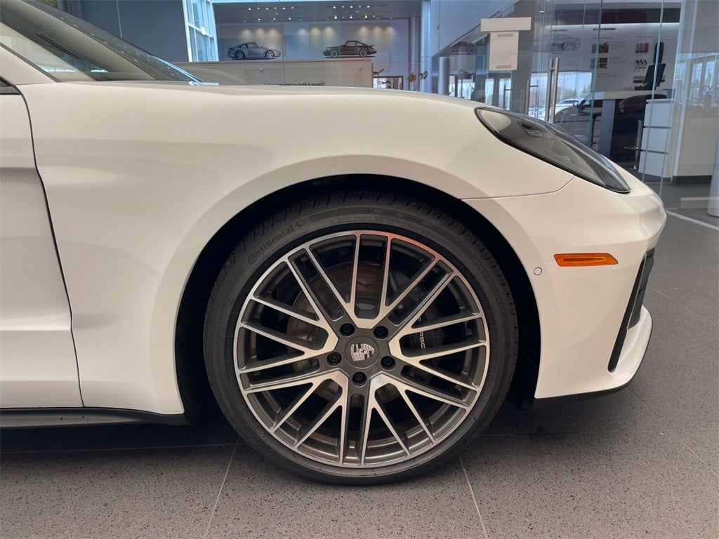 2026 Porsche Panamera 4
