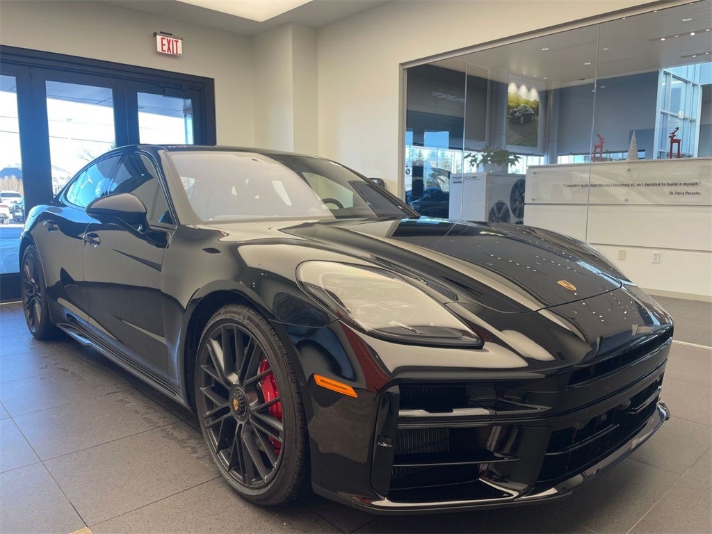 2026 Porsche Panamera GTS