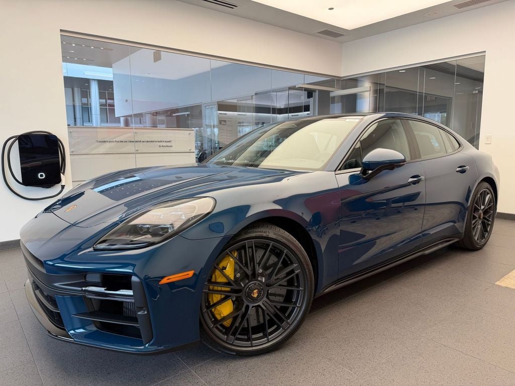 2026 Porsche Panamera GTS