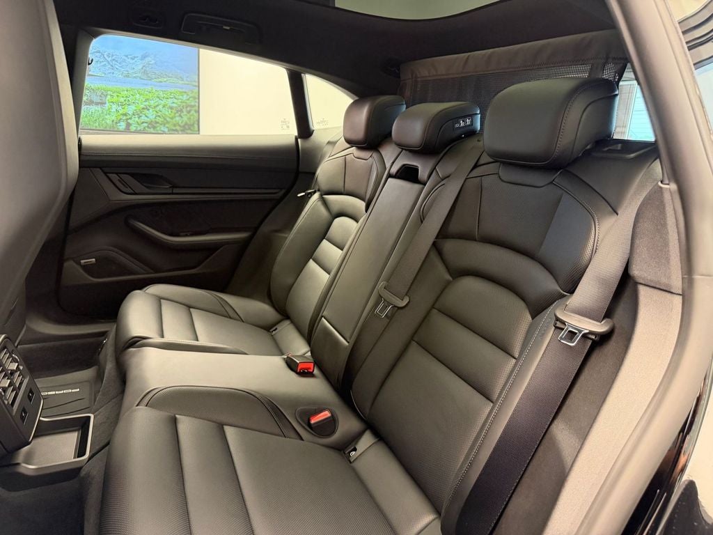 2026 Porsche Taycan Cross Turismo 4S