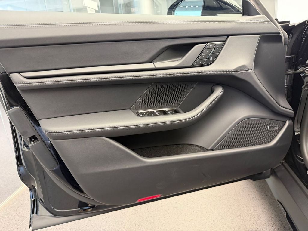 2026 Porsche Taycan Cross Turismo 4S