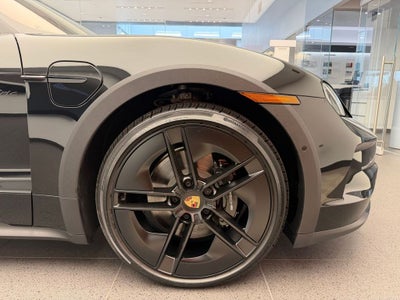 2026 Porsche Taycan Cross Turismo 4S