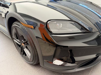 2026 Porsche Taycan Cross Turismo 4S