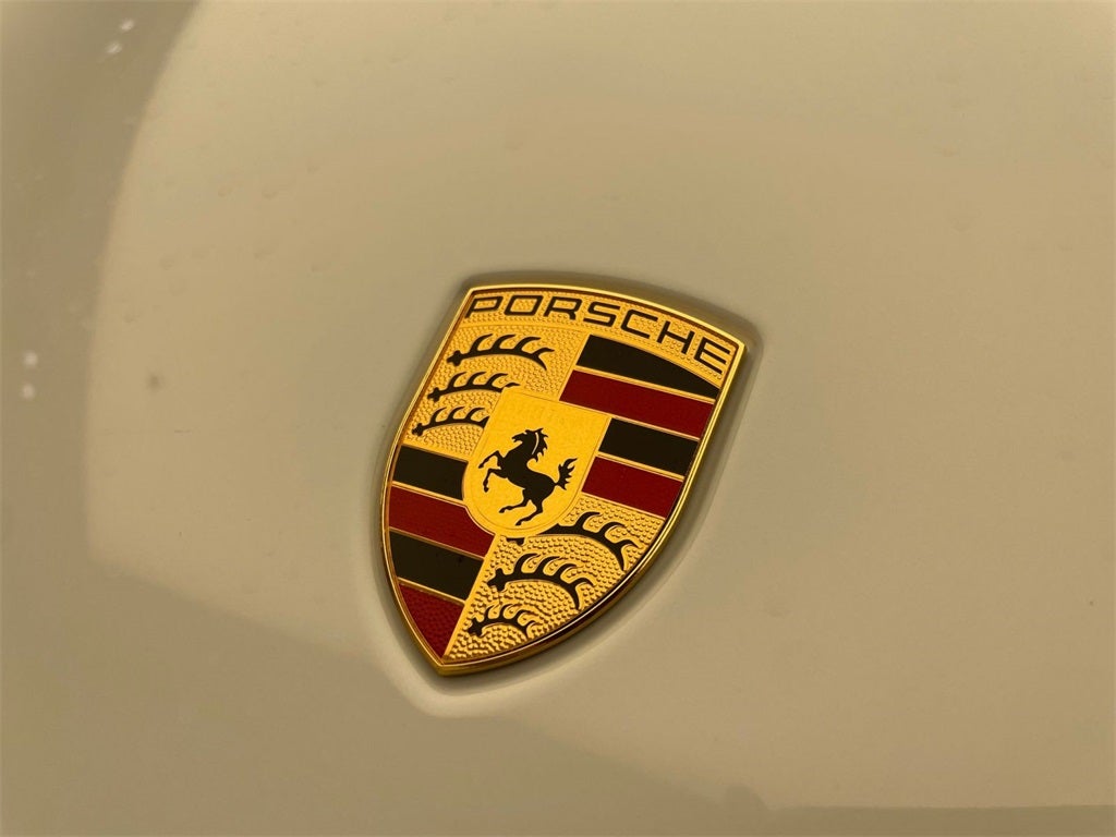 2026 Porsche Macan Base
