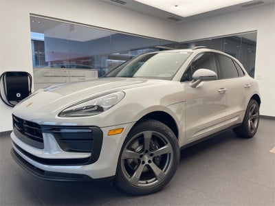 2026 Porsche Macan Base