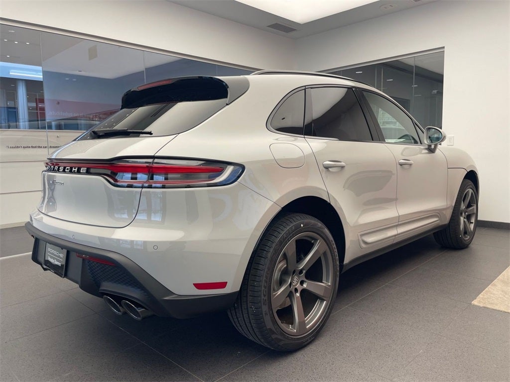 2026 Porsche Macan Base