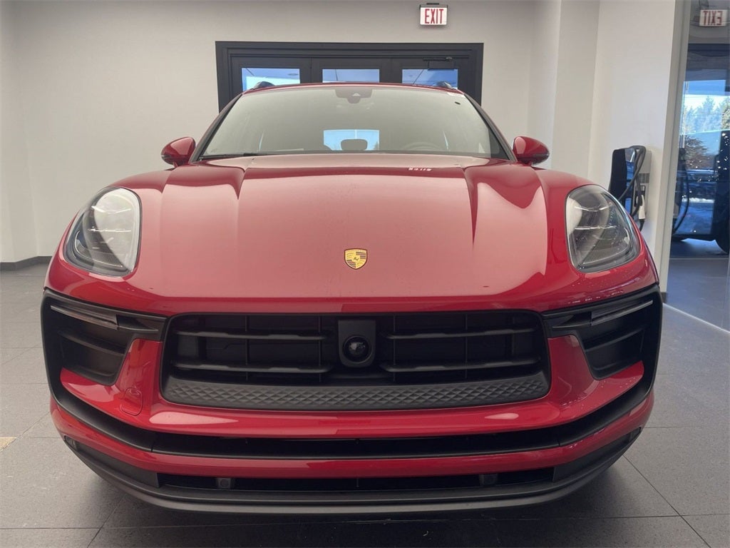 2026 Porsche Macan Base