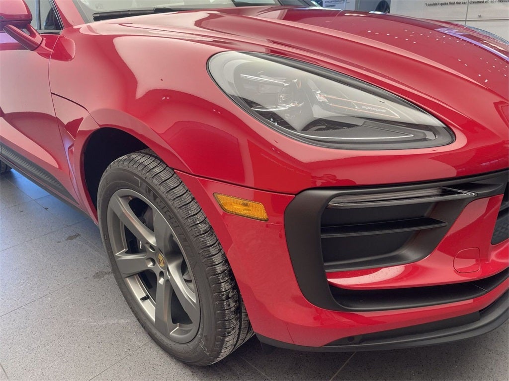 2026 Porsche Macan Base