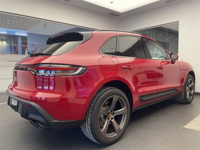 2026 Porsche Macan Base