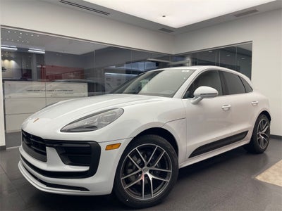 2026 Porsche Macan Base