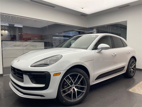 2026 Porsche Macan Base